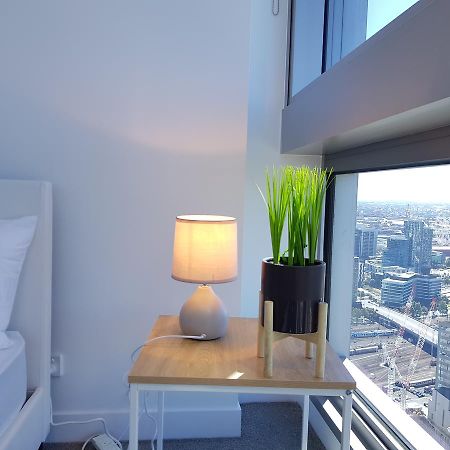 Apartments On The Fifth Melbourne City Exterior foto